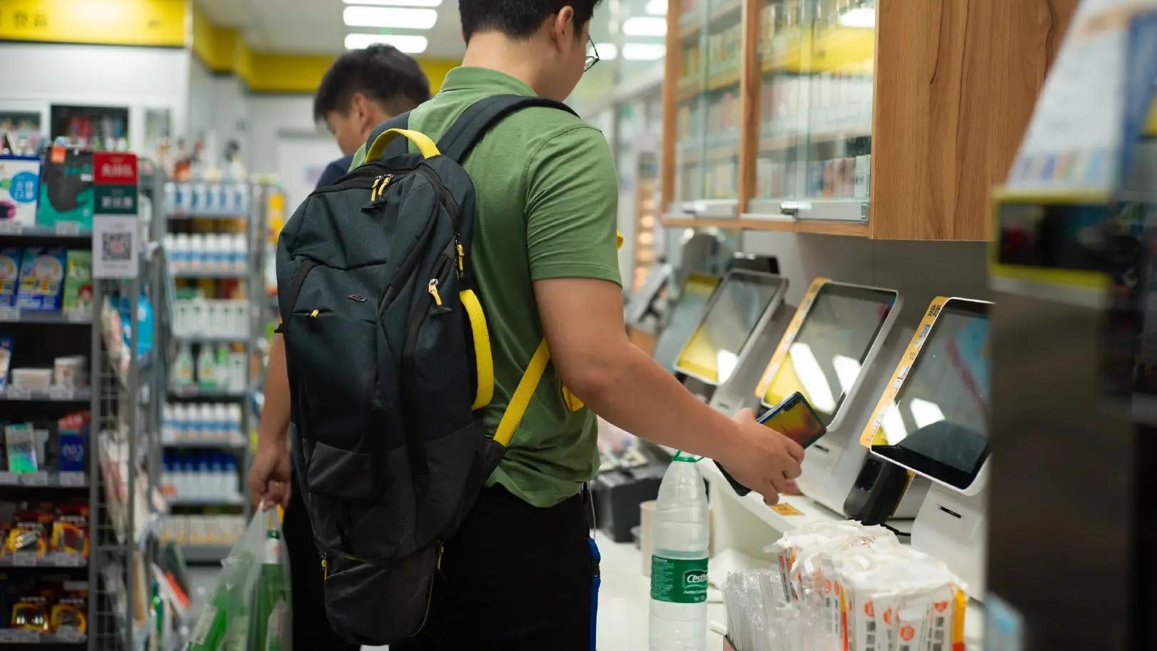 便利店|疯狂扩张，4年开店2800家！这个便利店「新物种」也干不下去了？