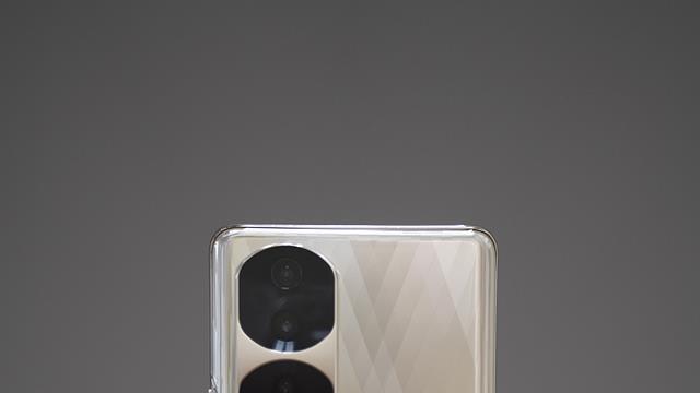 华为荣耀|可颜可甜还是实力派，荣耀70Pro蜕变得很彻底