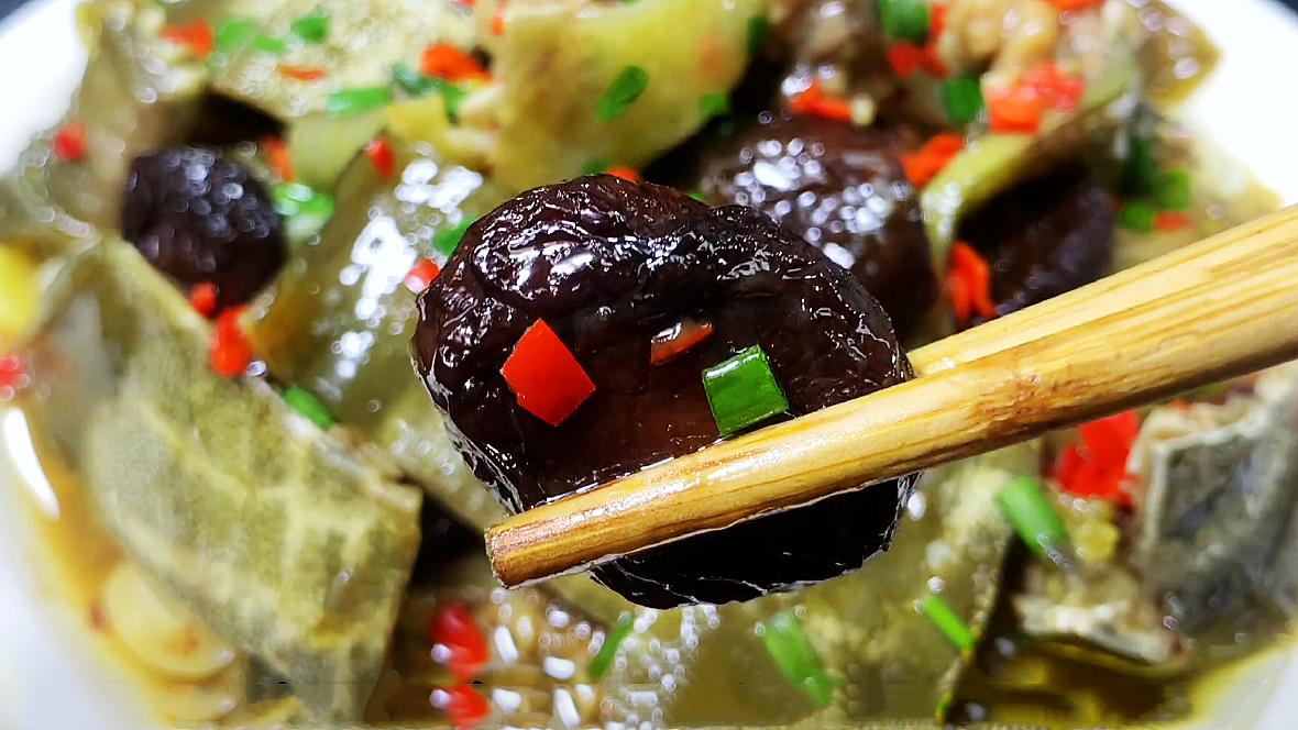 秋季干燥易上火，建议少吃丝瓜和羊肉，常吃8样，滋阴敛阳不上火