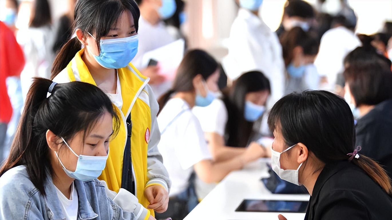 后婚姻时代|明年开始“免费试读”本科？专科生受益的新政策，幸福从天而降