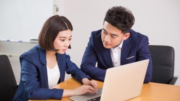 律师|女生“最想嫁”男生职业排行，公务员仅排第六，榜首有点叫人意外