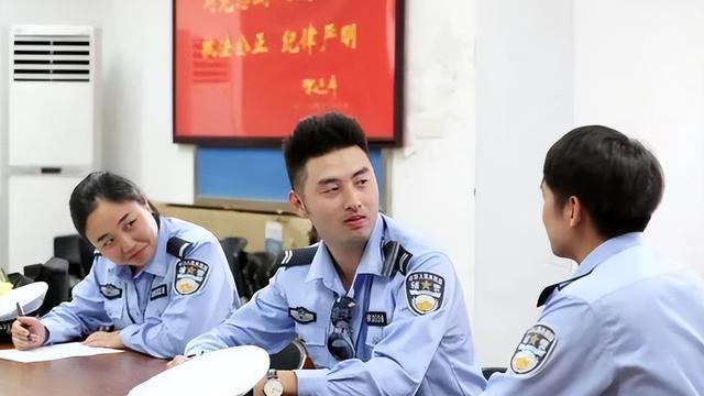 辅警|2022年辅警招聘考试拉开序幕，3类学生有福了，有希望被优先录取
