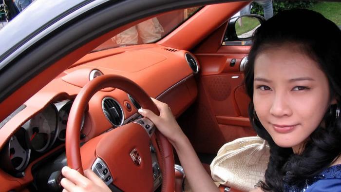 白静|比白静还惨！明明自己是豪门，最后却嫁入豪门，生子后27岁离世