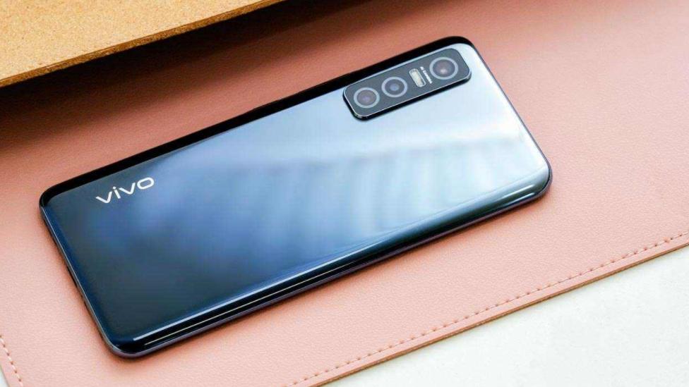 电池|手机的寿命与自身的使用程度相关，长时间使用，会影响手机寿命