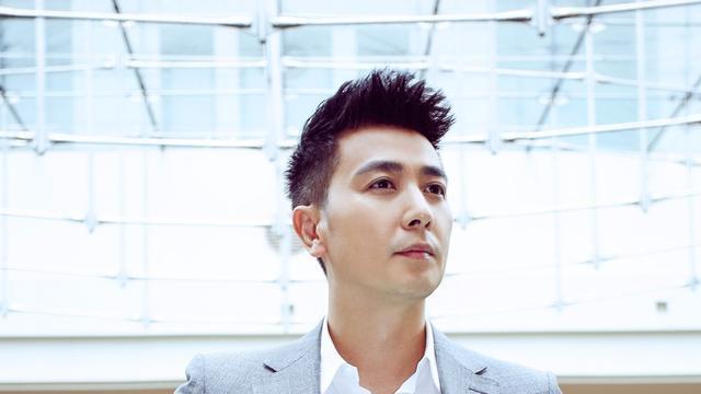 保剑锋|谁说内娱的男星保养得不及港星？来看看保剑锋，他该翻红了！