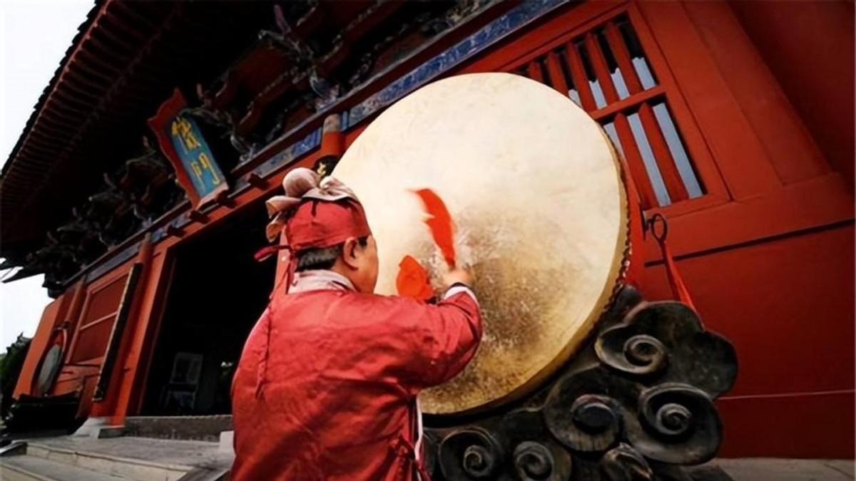 农夫的牛，舌头被偷割，包拯：把牛杀了肉卖掉，小偷会自首
