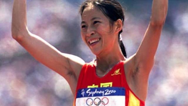 王丽萍|孤独的奥运冠军，拿到冠军后队友却都离开了，国旗也不在了