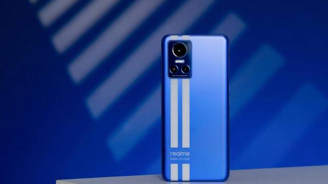 电池|便宜又好用的三款512GB手机，性能强劲一步到位，足以用到2027年