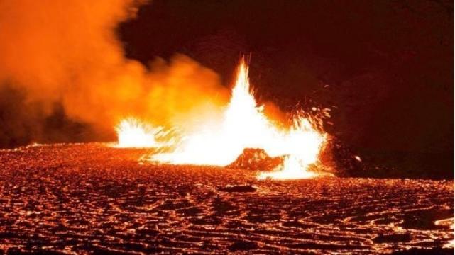 《冰岛火山持续爆发，熔岩流出，有毒气体向周边扩散，会扩散到其他国家？》