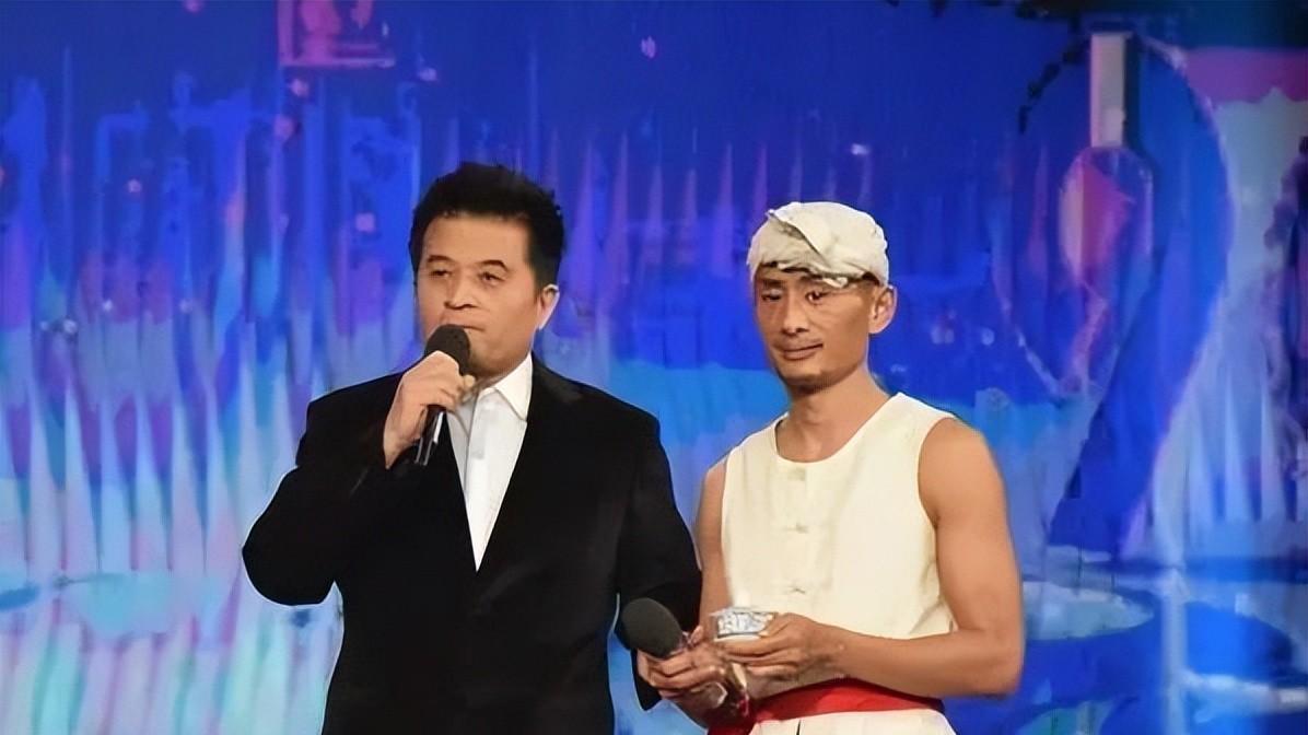 星光大道|心酸！星光大道冠军阿宝：穷到每天吃一顿饭，土豆拌米饭都奢侈