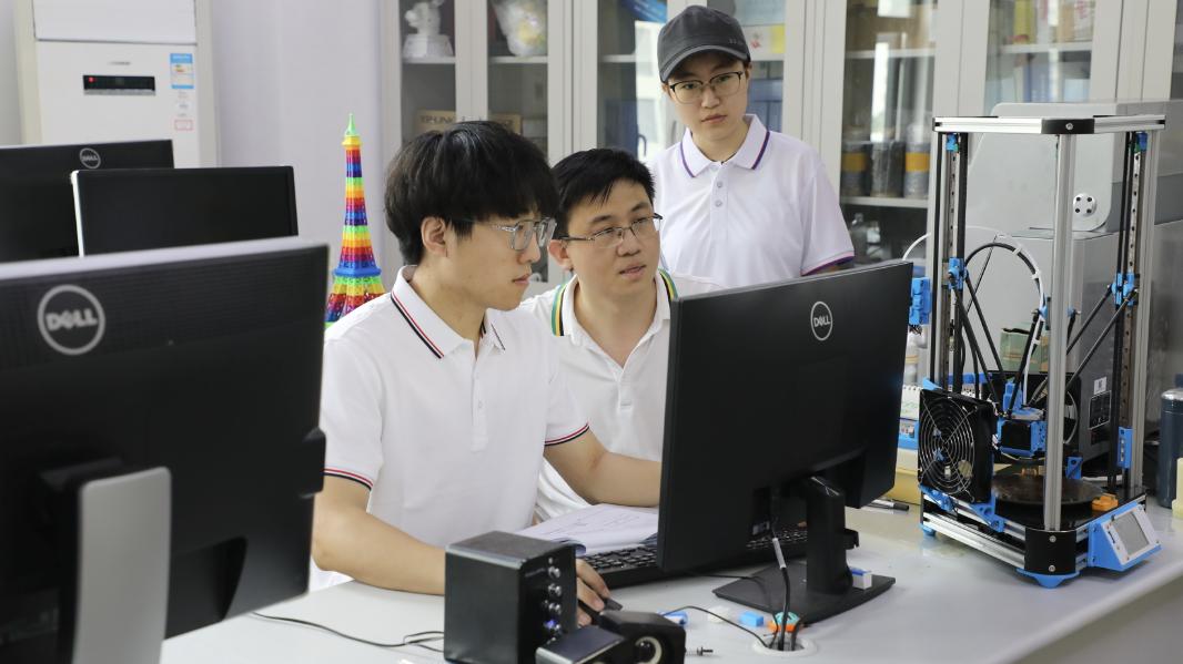 3D打印|22岁女生获世界职业技能大赛金奖：爱3D打印，梦想“做飞机”