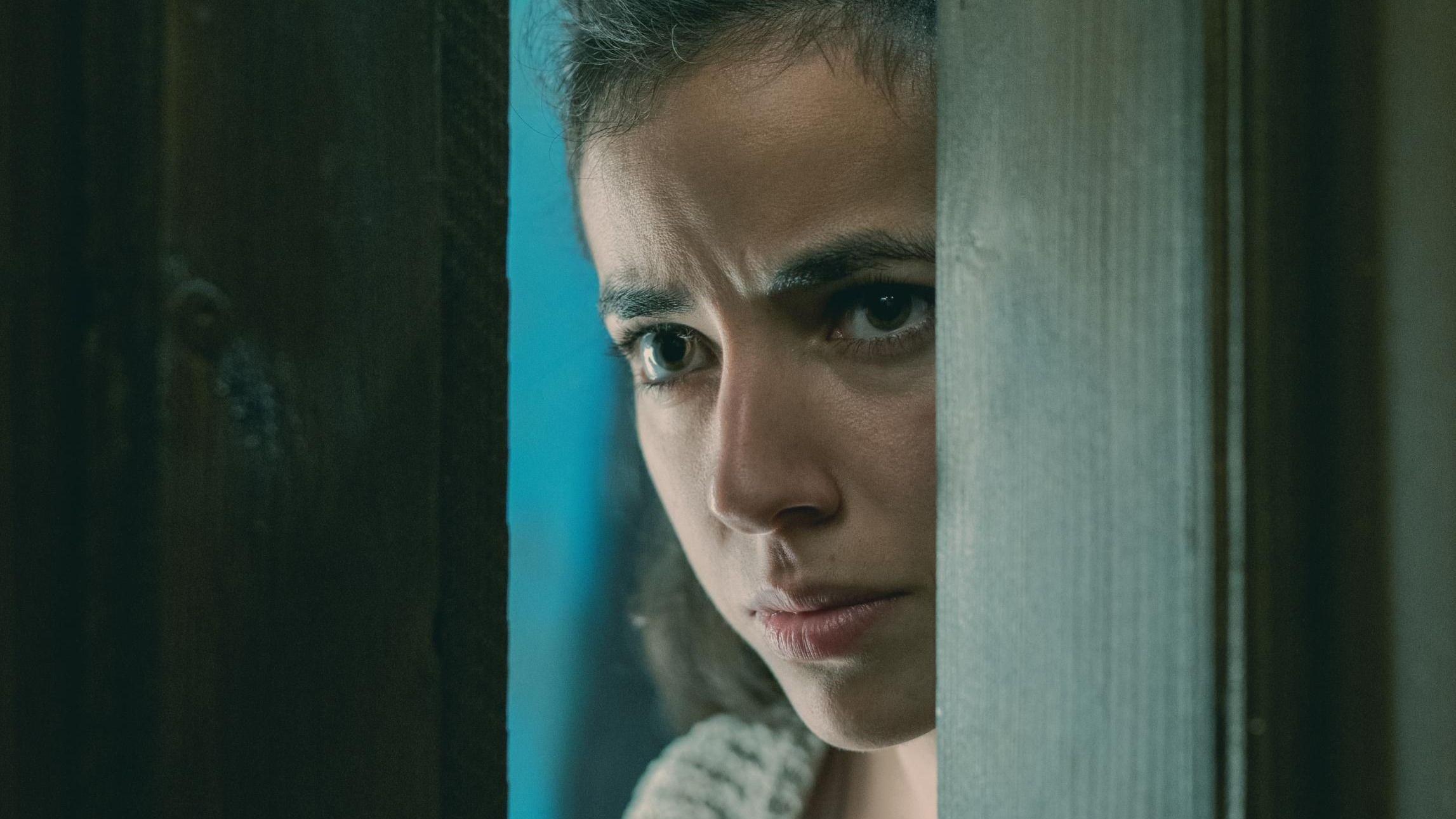 诡屋惊魂|《诡屋惊魂》，老套却不俗套，说不上恐怖，但有些惊奇的恐怖电影