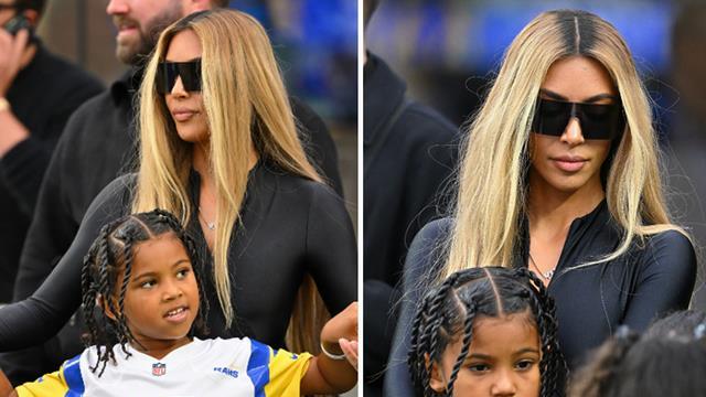 金·卡戴珊|金卡戴珊又染回金发！带娃看球赛化身成辣妈，无视前夫侃爷诋毁