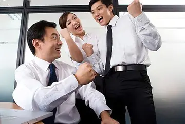 教师|同样是结婚，老同事小李和小王却没有老同事的失去那么痛苦