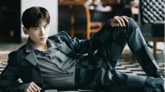 白敬亭|白敬亭坦言自己不帅，看完他的服装造型，这不是韩剧男神吗？