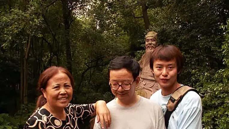 Linux|从清华退学，被微软封杀，狂人王垠：没一家公司值得我为它工作