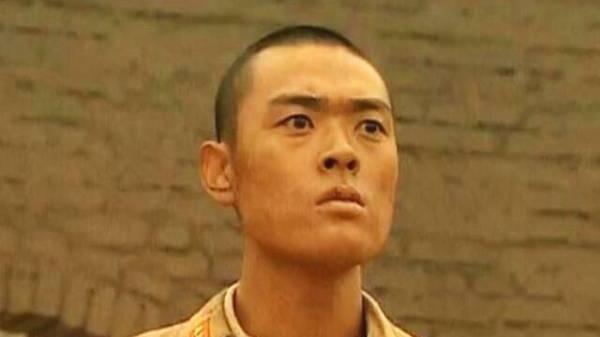 张桐|关思婷：张桐因抑郁跳楼自杀，我不离不弃，陪伴3年就为他的笑容