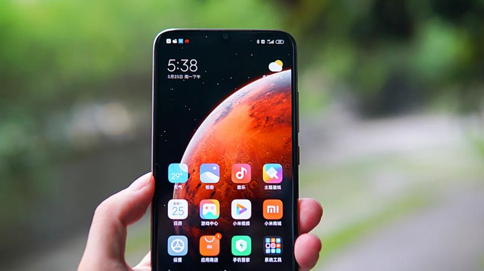 红米手机|红米开始走低端路线，后来变成redmi，开始发展中端的机器