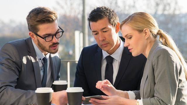 |职场上，别因为身处其中，而完全忽视这两个原则