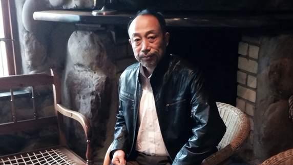 孙海英吹口哨庆祝美国独立日，本人社交账号被封很久，生活很惬意