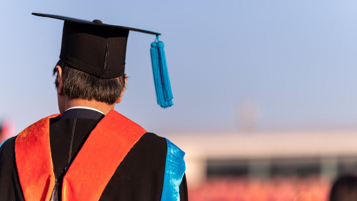 高校|国内高校招聘，严格要求博士毕业生第一学历为985、211，合理吗？