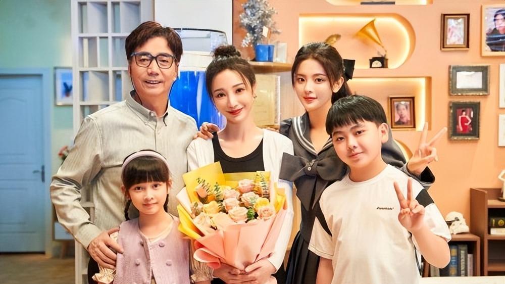 马叙伦|杨超越柳岩合作的新剧，准备追吗？