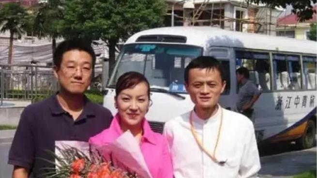马云|马云身价超过500亿后，始终放不下一个女孩，曾6次去日本寻找她