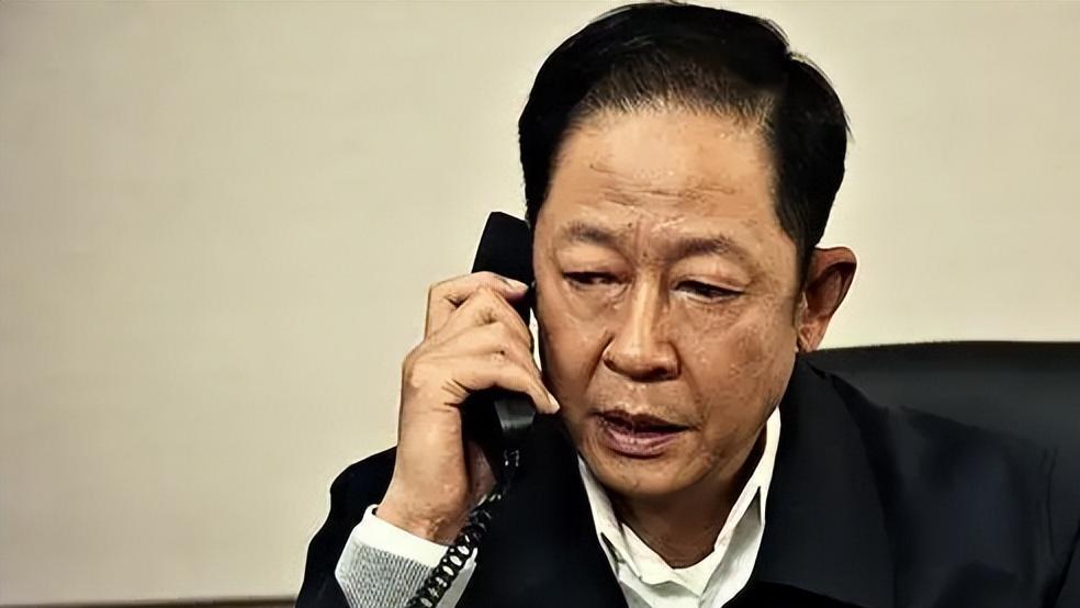 王志文|王志文的坚持：一生不拍广告，不与冯小刚合作，他凭什么这么狂？