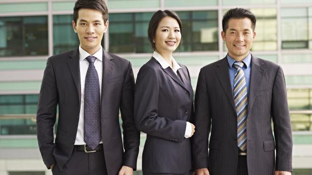 |领导让你做这份工作，你认为领导没有做好的地方，怎么办？