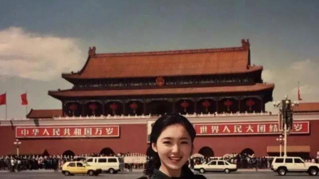 |网友晒父母“合照”，20年前后对比令人赞叹：妈妈依旧是个美人！