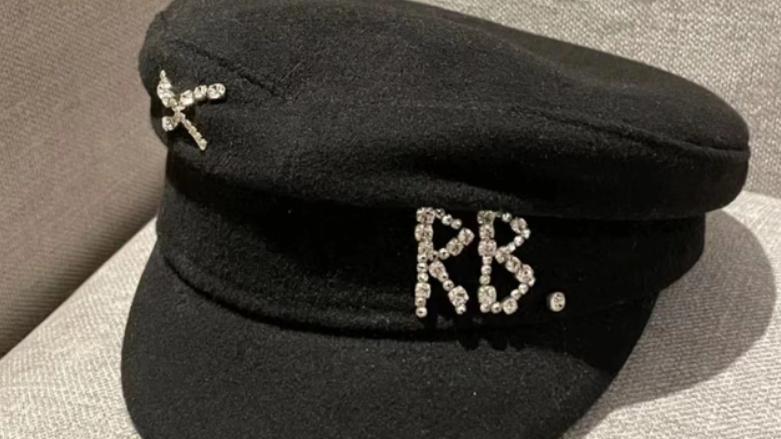 张敏|蒲巴甲和张敏骑车兜风，虽然张敏退圈多年，但仍然宛如少女般娇嫩