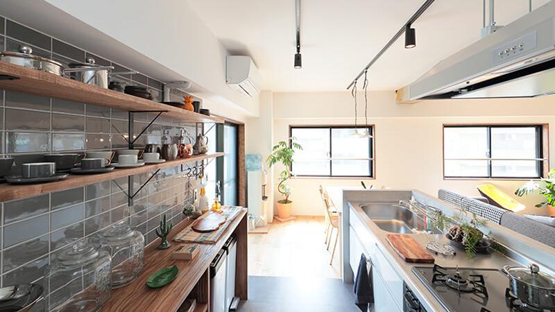 系统厨房中使用的材料，分别都有什么特点？