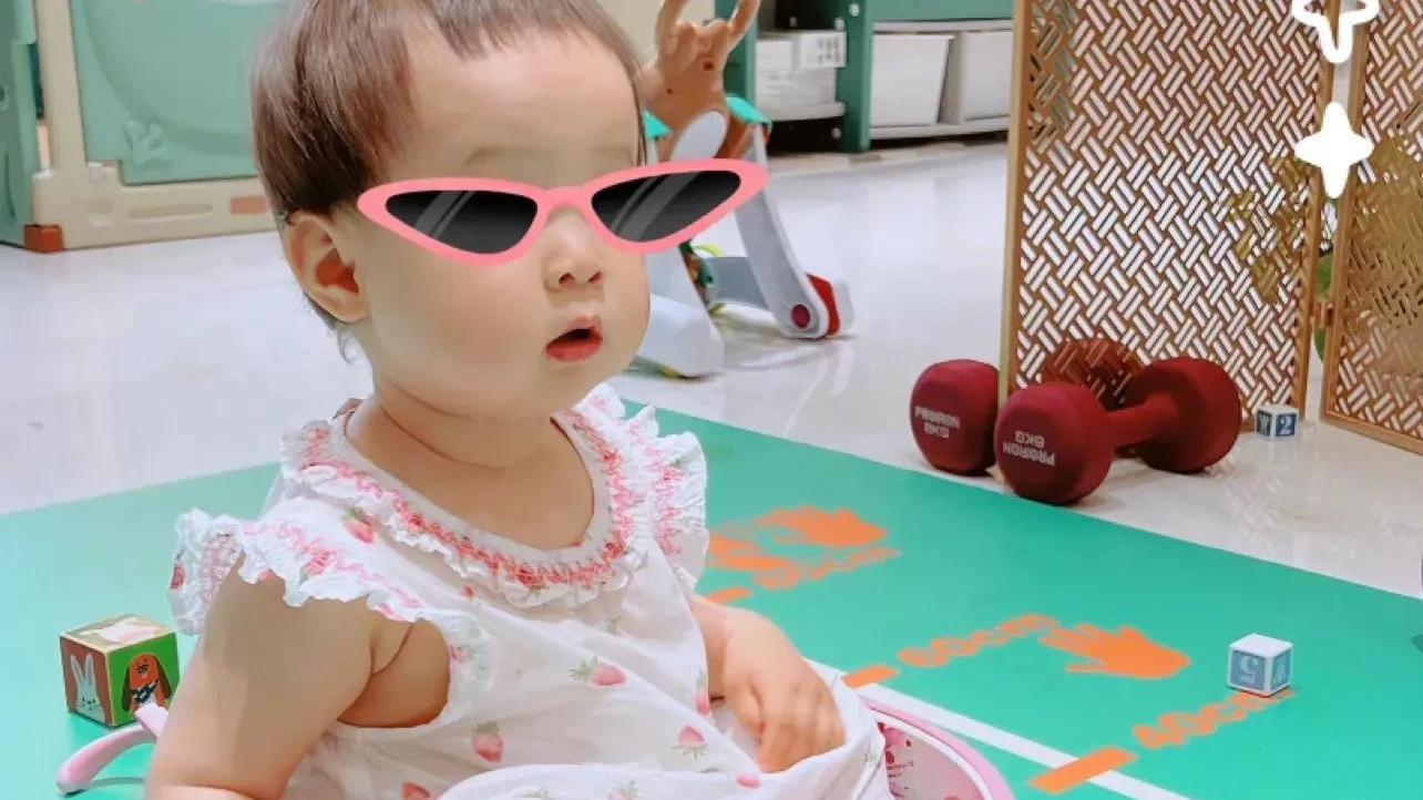 惠若琪晒幸福，孩子成为生活乐趣，家中装修风格曝光