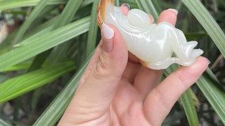 翡翠|和田玉籽料童子戏绣球把件