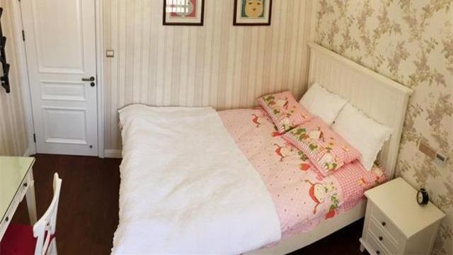 79平方米的小两居，美式田园风的设计超温馨，装修效果实用好看