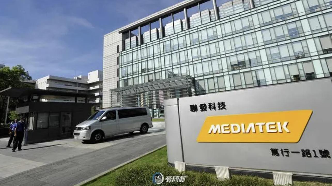 英特尔|台积电被狂挖墙角：芯片巨头转投Intel，高通联发科两头下注