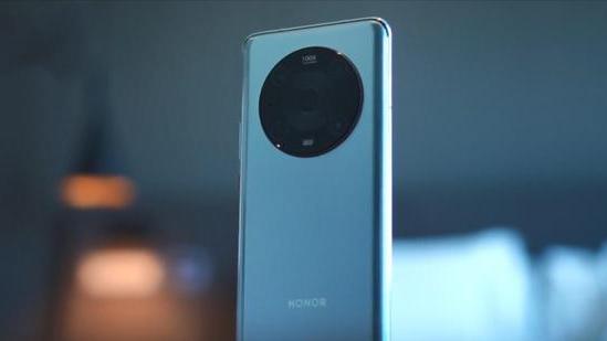 荣耀magic|2022年买手机强烈推荐这三款，三大品牌的顶尖旗舰，堪称十全九美