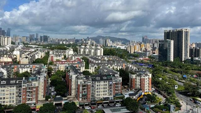 深圳市|继续卖掉深圳郊区的房子