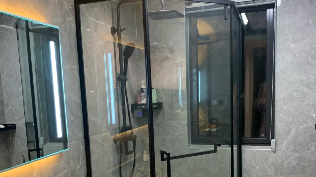 不管多有钱，卫生间装修这4样不要买贵了，便宜的反而更实用！