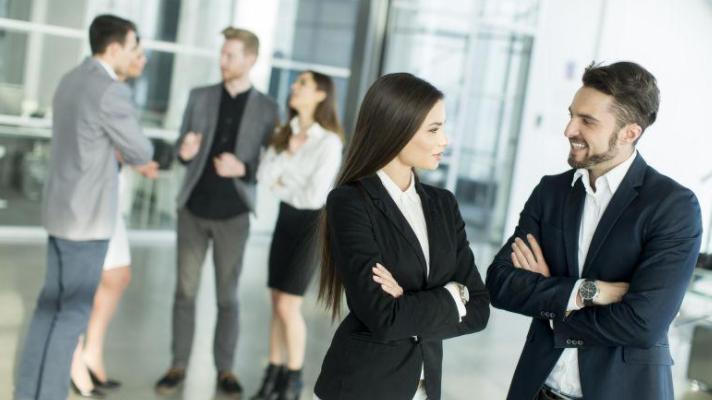 |在职场当中，同事之间的关系一直都有着微妙的关系