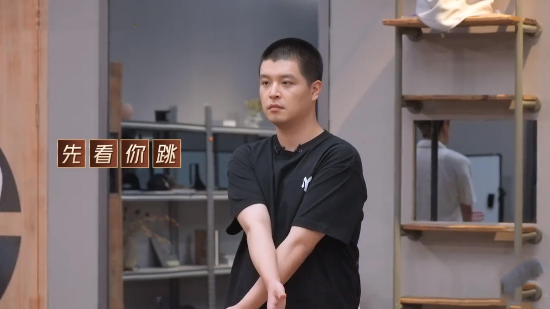 郑钧|《披哥2》郑钧组遭拆散，郝云和信成队伍基石，郑钧作用被遮盖