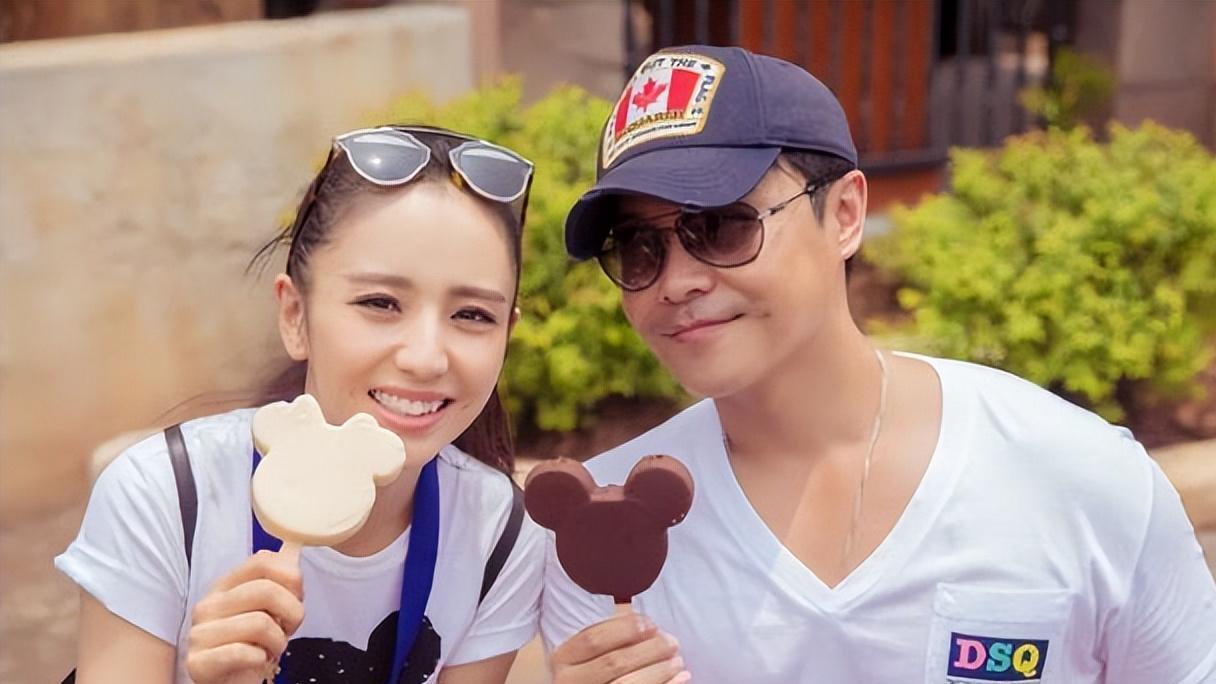 张嘉倪|长得一脸老实相，背后却出轨劈腿，这5位男星背叛爱人，人人喊打