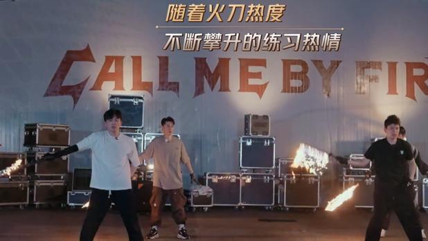 苏有朋|《披哥2》苏有朋经历过背叛后，找到了实力派哥哥，也变得不敢指手画脚