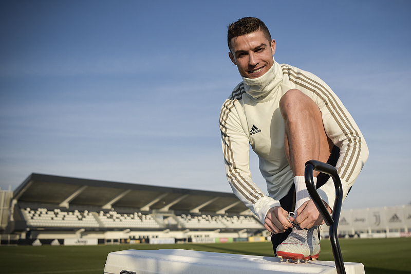 C羅|好家伙！曼聯(lián)舊將把C羅全否定了？不是頂級職業(yè)球員，影響隊(duì)友心態(tài)