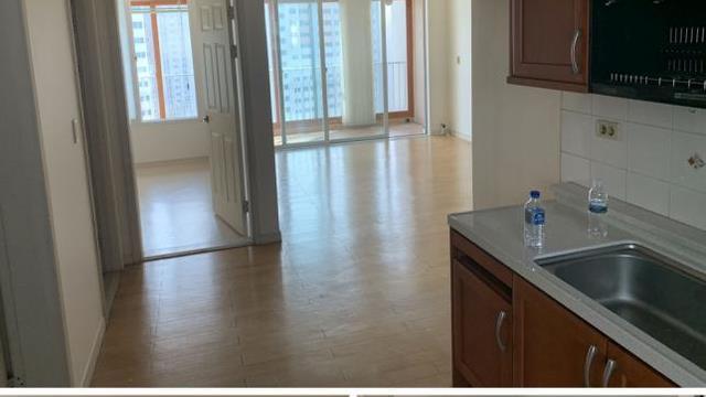 小户型的房子不如直接“去客厅化”，不要沙发、不装电视，省空间