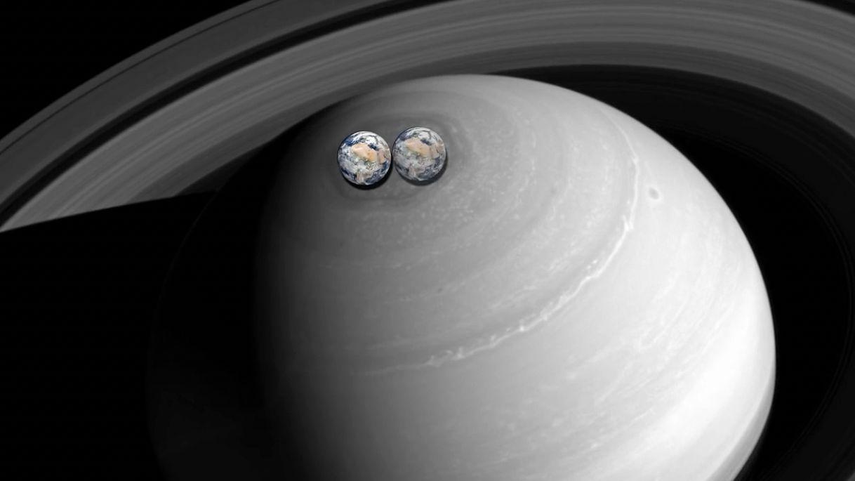 如果将土星放置在巨大的海洋上，它能漂浮起来