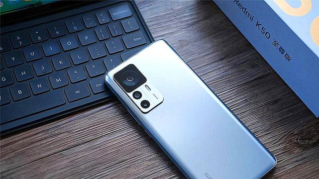 红米手机|红米K50至尊版首批评价正式出炉：差评引起争议，中评很无奈