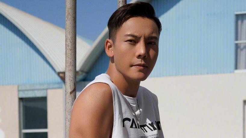 陈伟霆|陈伟霆认单身「妈妈不建议我交往」！何穗删光相关留言