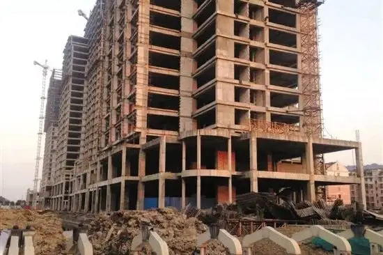 楼市|最近，房产专家有点“尴尬至极”