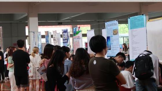 招聘|22年铁路集团开启招聘，平均收入5400以上，专科生也符合要求